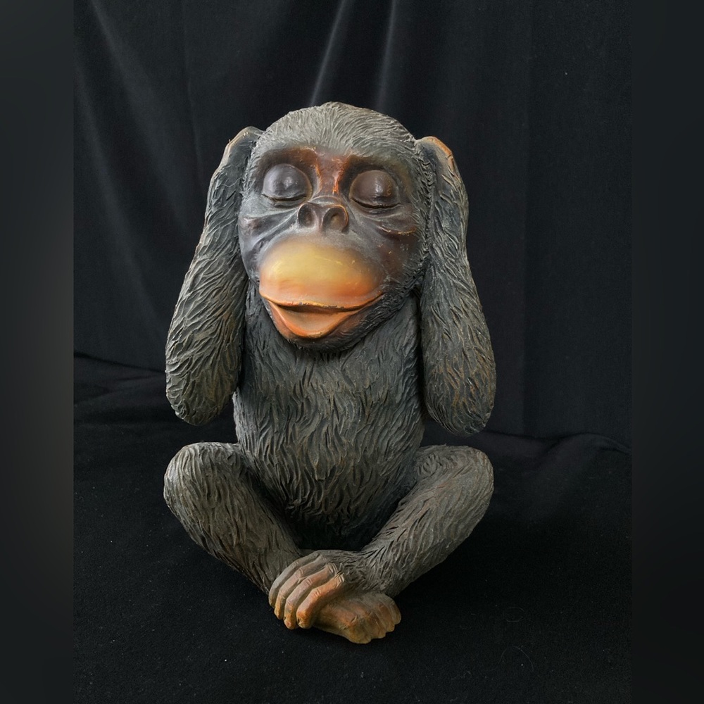 Hear No Evil! Large Resin Monkey 🙉🙉🙉
